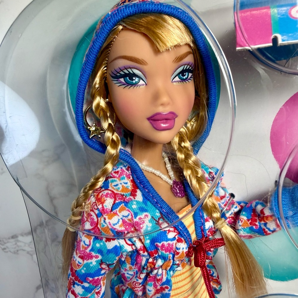 Barbie My Scene “Street Sweet” Kennedy Doll by Mattel